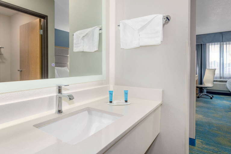 Bathroom 4, Days Inn by Wyndham Springville, Utah