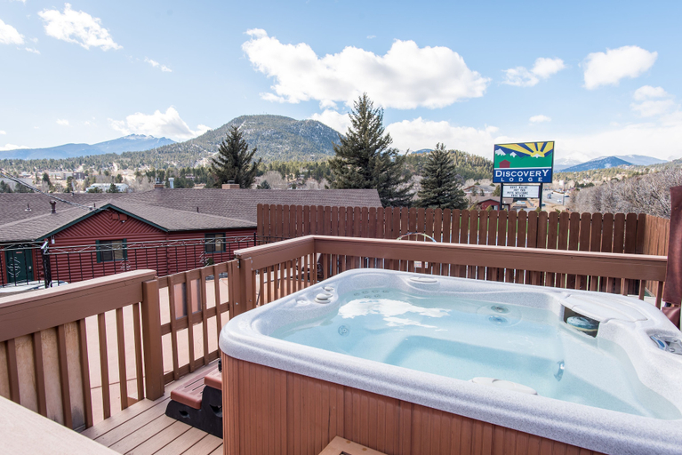 Sport & Beauty 3, Discovery Lodge, Larimer