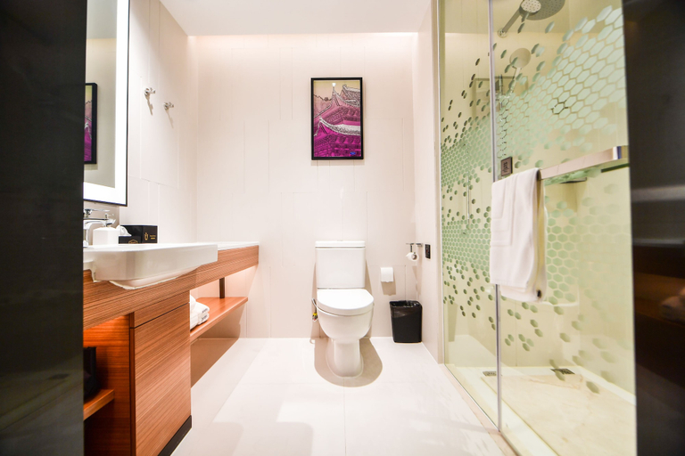 Bathroom, Hampton by Hilton Changsha Liuyang, Changsha