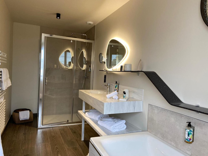 Bathroom 3, Maison Tiegezh, Morbihan