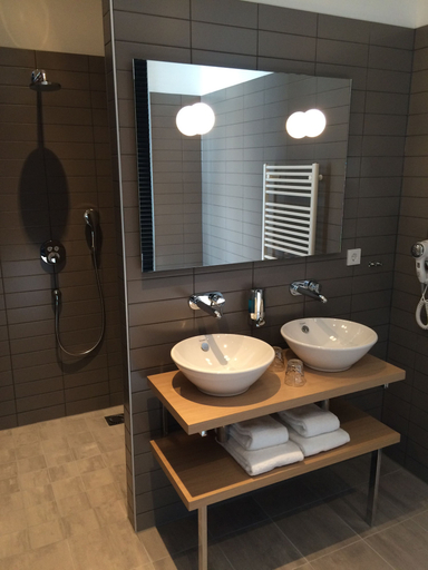 Bathroom 4, Amadi Panorama Hotel, Amsterdam