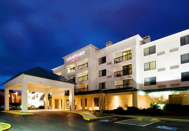 Exterior & Views 2, Courtyard by Marriott Harrisonburg, Harrisonburg