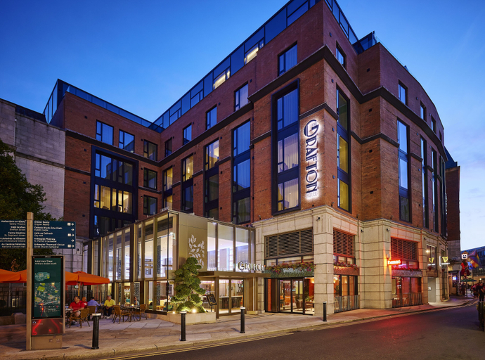 Exterior & Views 2, The Grafton Hotel, Dublin