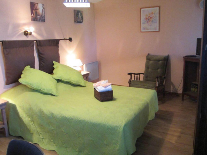 Bedroom 4, Chambres et Gîtes Les Mésanges, Vienne