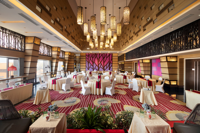 Business Facilities 19