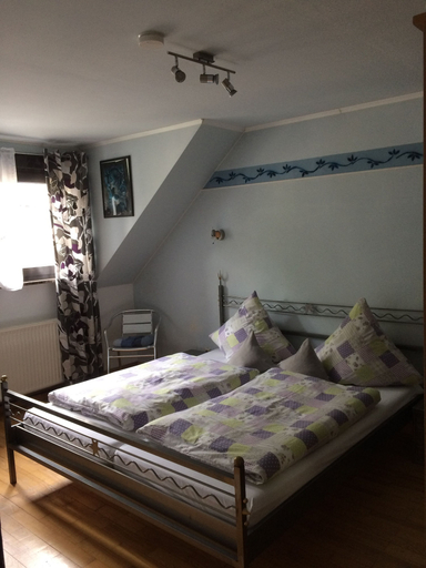 Bedroom 3, Gästehaus Zur Fledermaus, Mainz-Bingen
