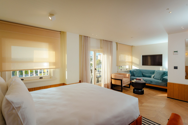 Bedroom 3, The Gift Hotel, Beyoğlu