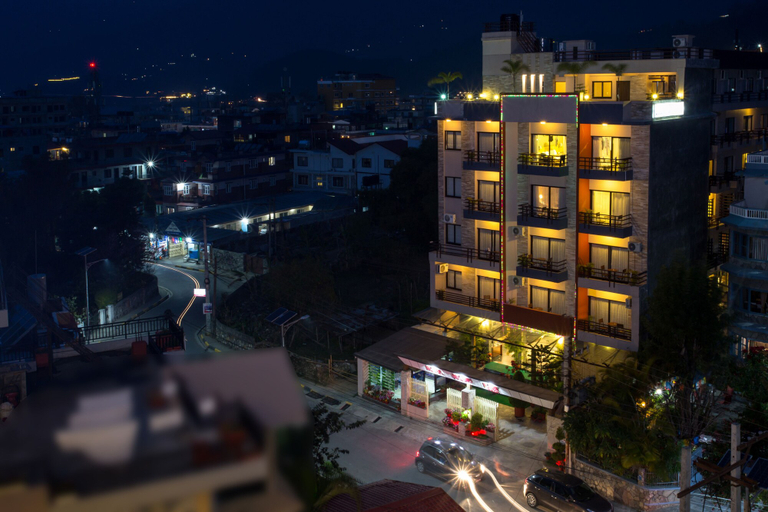 Others 4, Hotel Queens Park, Gandaki