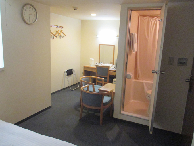Bedroom 4, Hotel Green Well, Sendai