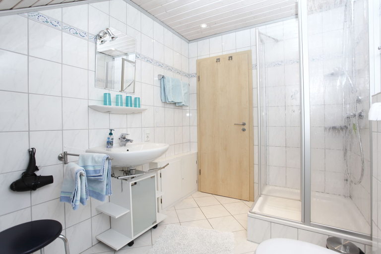 Bathroom 4, Haus Sonnenhügel, Hochsauerlandkreis