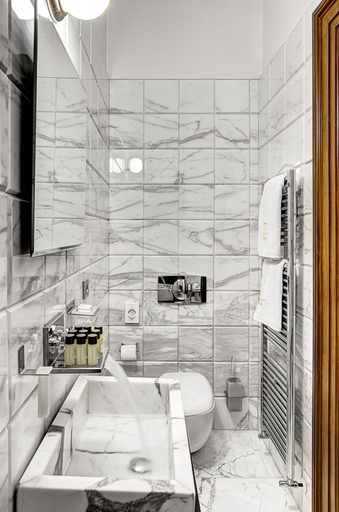 Bathroom 4, Art House Apartments by Adrez Living, Praha 1