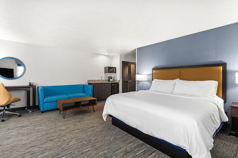 Bedroom 4, Holiday Inn Express WENATCHEE, Chelan