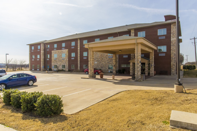 Exterior & Views 2, Red River Inn And Suites, Love