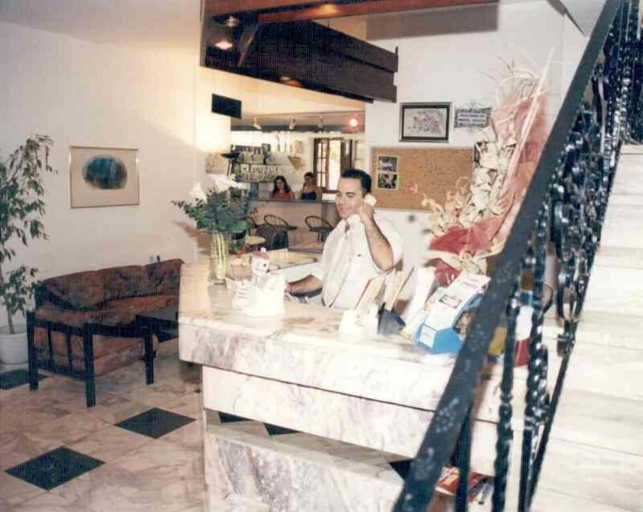 Others 5, Elena Apartments 'The Family', Crete