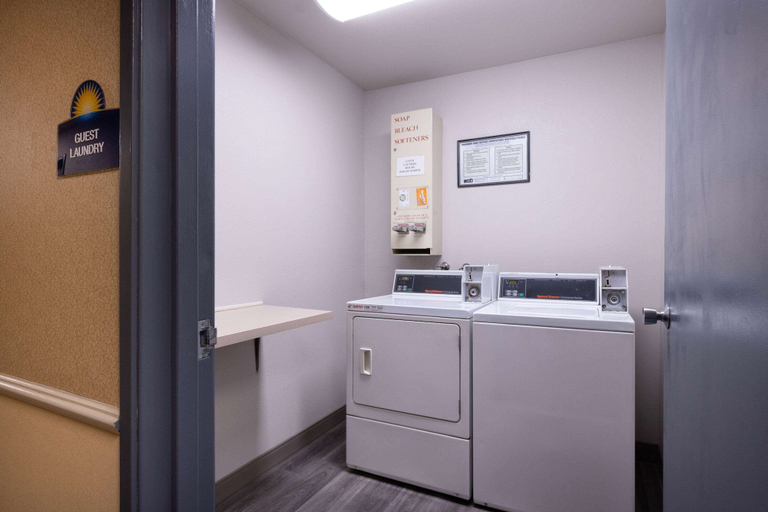 Others 5, Days Inn by Wyndham Lathrop, San Joaquin