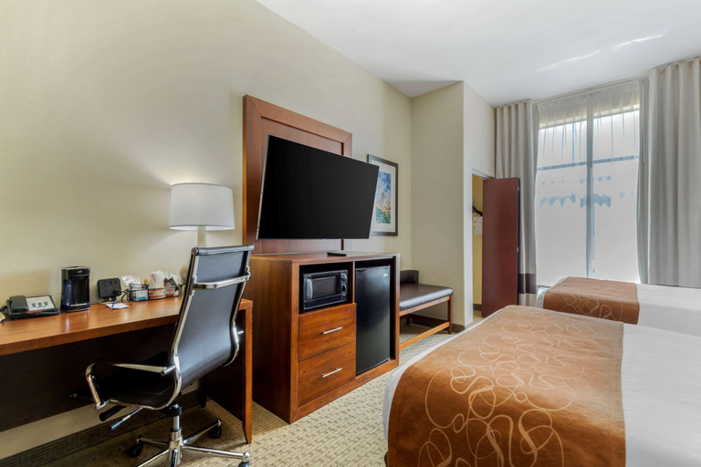 Bedroom 3, Comfort Suites Pflugerville - Austin North, Travis