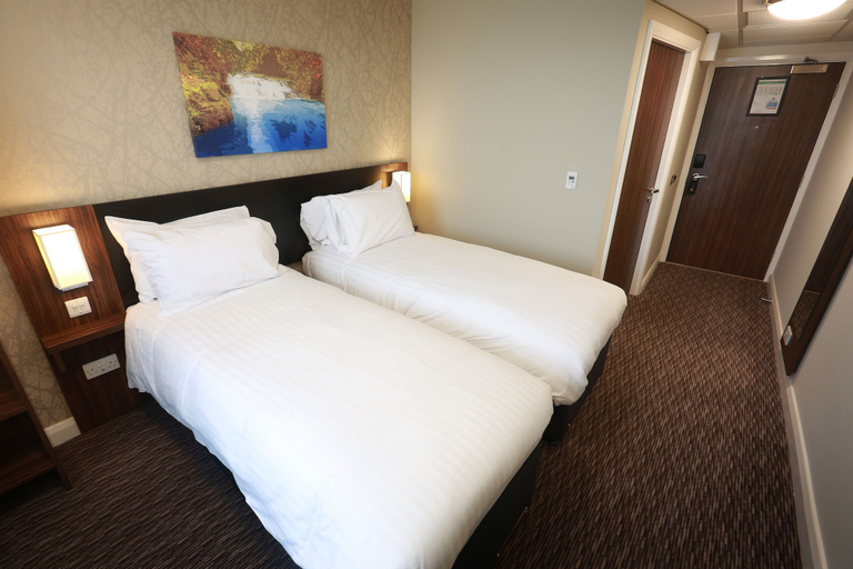 Bedroom 2, Willows, Blackburn by Marston's Inn, Blackburn with Darwen