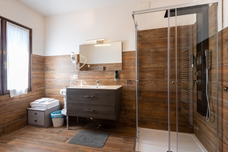 Bathroom 4, Locanda Zita, Modena