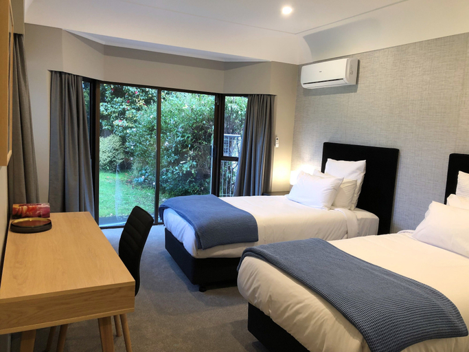 Bedroom 3, Luxury Golf-Side Lodge K Lodge Rotorua, Rotorua