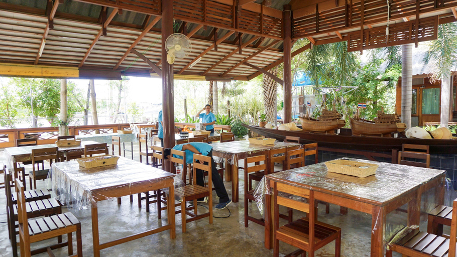 Food & Drinks 4, Baan Siriporn Resort, Muang Samut Songkhram