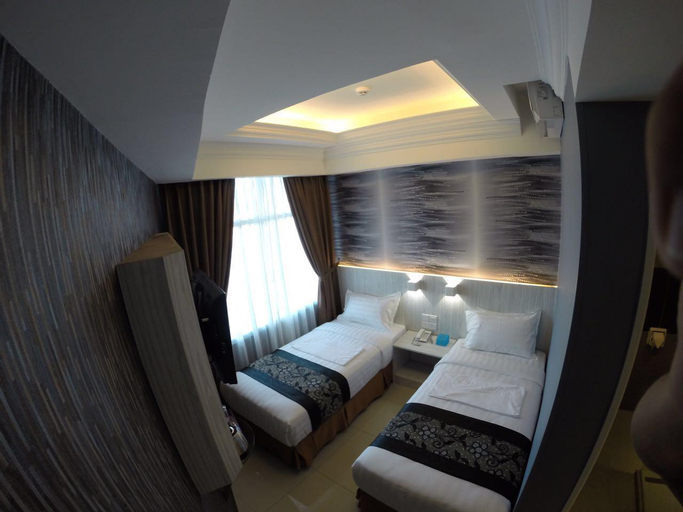 Bedroom 3, Pacific Inn, Semporna