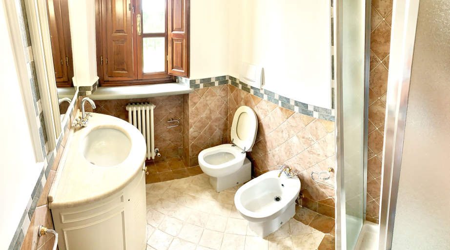 Bathroom 5, La Fornace del Sole, Lucca