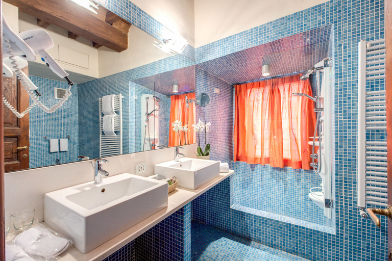 Bathroom 4, Residenza Torre Colonna, Rome