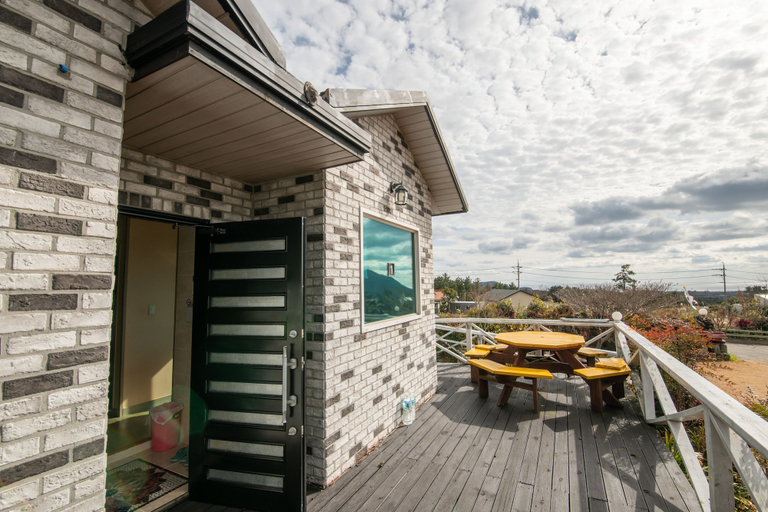 Others 5, Lionhill Pension, Seogwipo