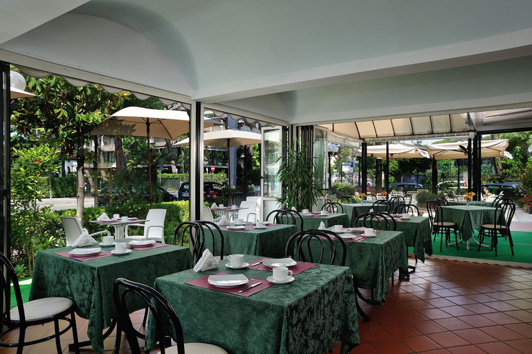 Food & Drinks 4, Hotel Suisse, Ravenna