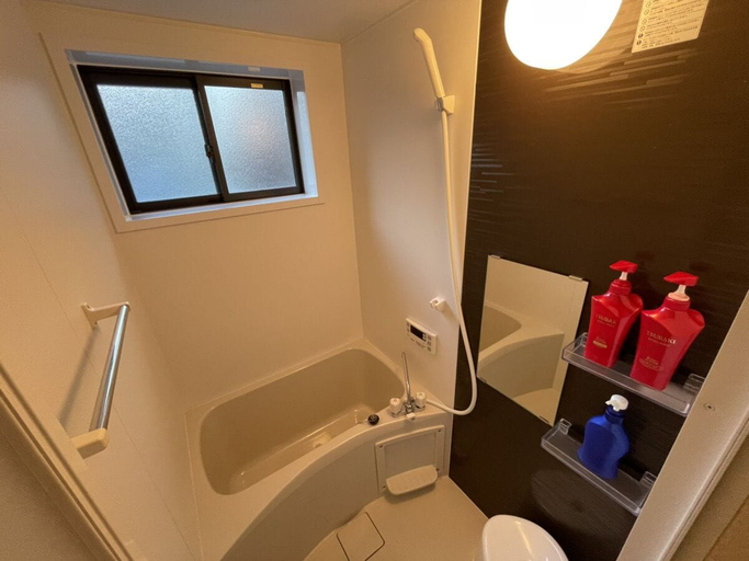 Bathroom 3, Kanon House, Kyoto