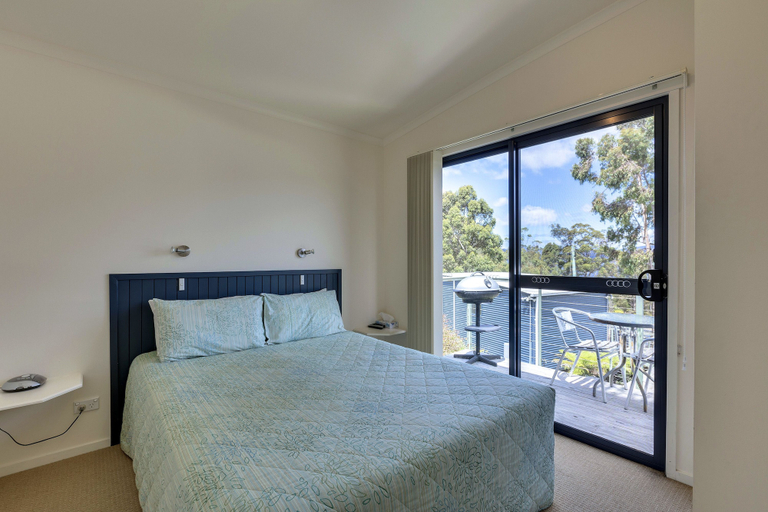 Bedroom 3, Port Huon Cottages, Huon Valley