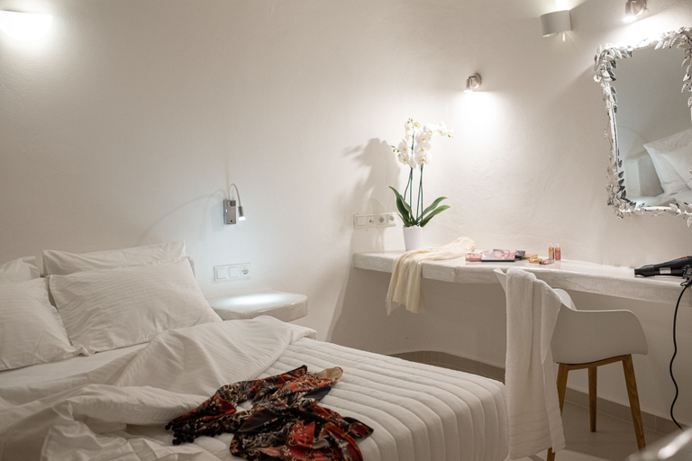 Bedroom 4, Santoterra Antigua Suites, South Aegean