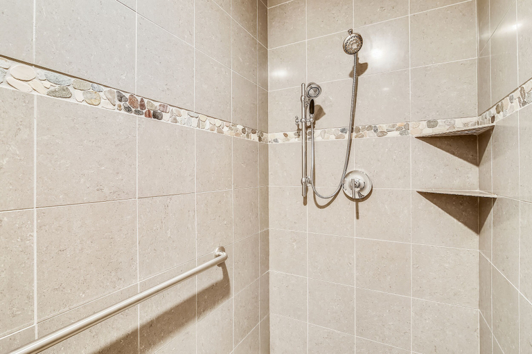 Bathroom 4, Diamond Beach 706-crown Jewel, Galveston
