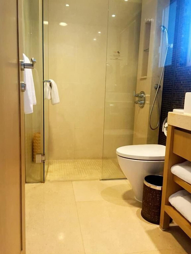 Bedroom 5, Royal View Hotel, New Territories