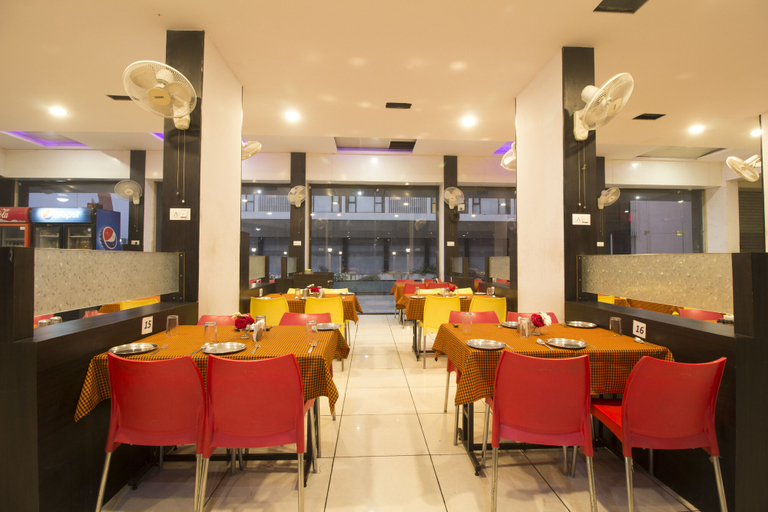 Food & Drinks 5, Hotel City Point, Ahmadnagar