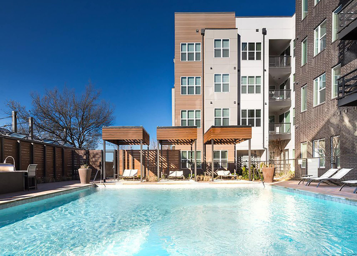 Sport & Beauty 3, Urbanlights at Legacy West, Collin