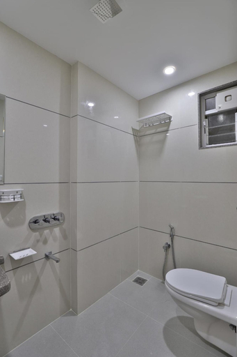 Bathroom 5, Hotel Le Grand, Surat