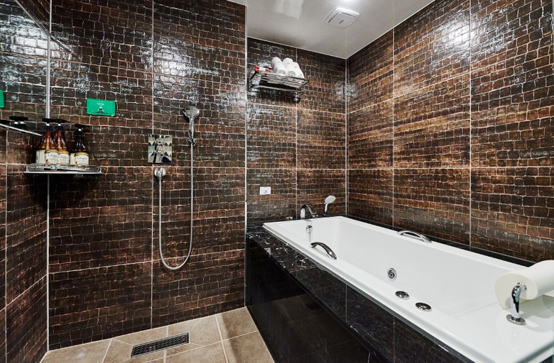 Bathroom 4, Hotel The Class, Icheon