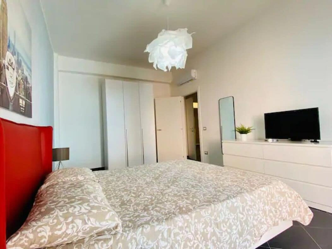 Room 3, Sea View Apartment with balcony, Salerno