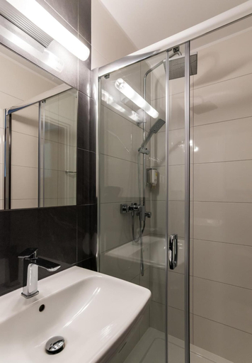 Bathroom 4, Baltic Inn, Gryfice
