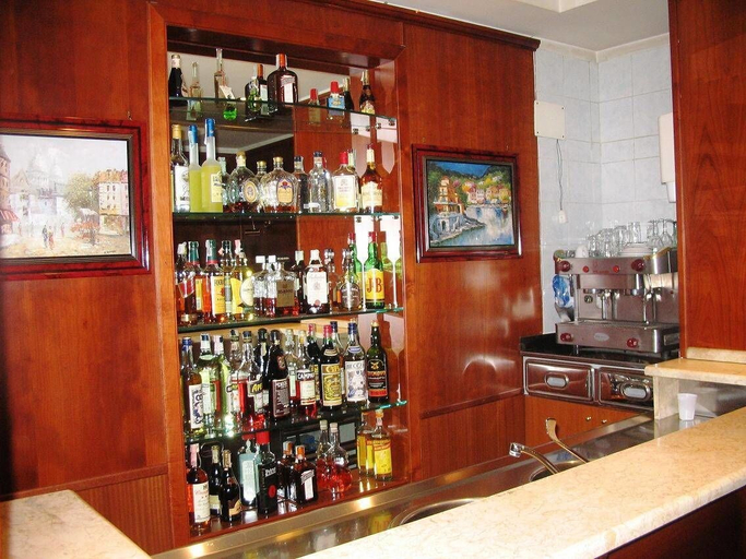 Food & Drinks 5, Hotel Garden Napoli, Napoli
