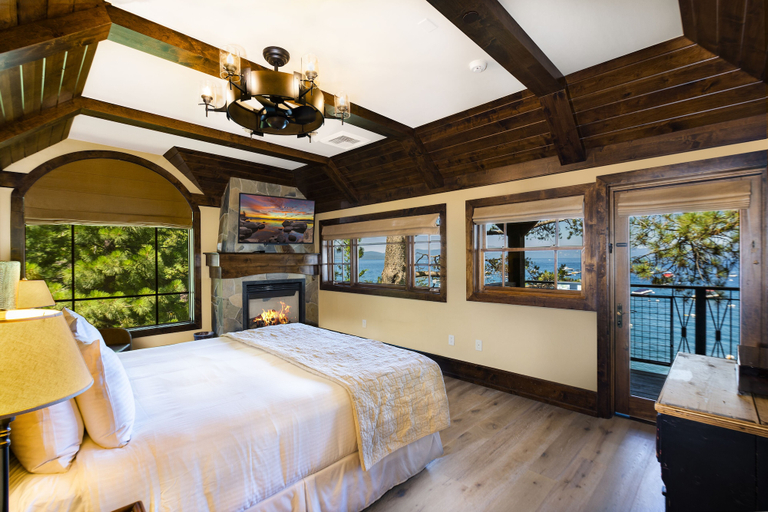 Bedroom 3, West Shore Cafe and Inn, Placer