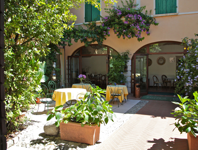 Exterior & Views 2, San Filis, Brescia