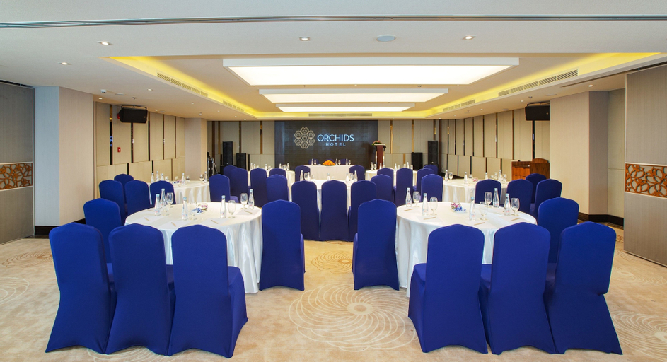 Business Facilities