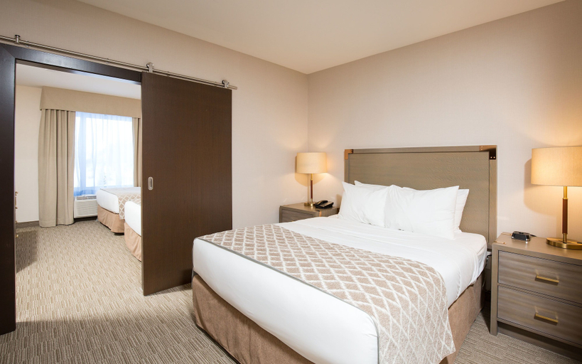 Bedroom 3, Pomeroy Inn & Suites Prince George, Fraser-Fort George