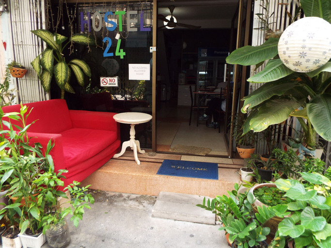 Others 4, Hostel 24, Phra Khanong