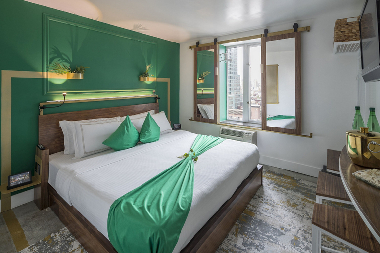 Bedroom 2, Artel Hotel by The Red Collection Times Square, New York