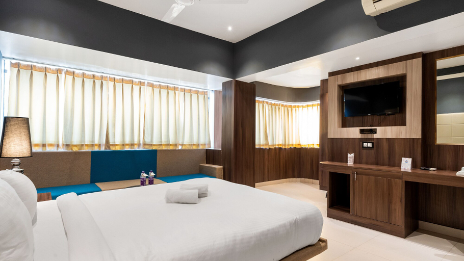 Bedroom 4, Niranjana Hotel, Gaya