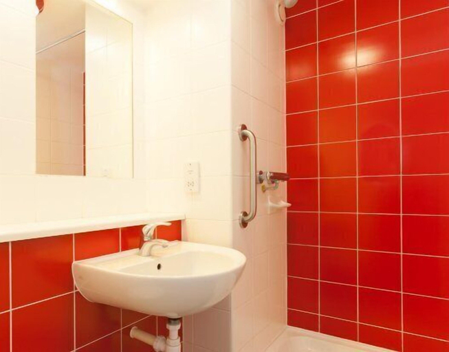Bathroom 4, Travelodge Heathrow Terminal 5, London