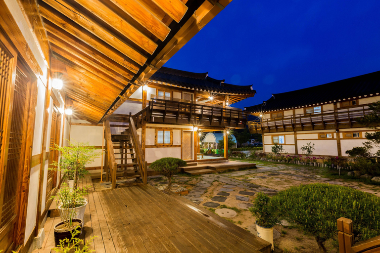 Exterior & Views 2, Gyeongju West Namsan Hanok Pension, Gyeongju